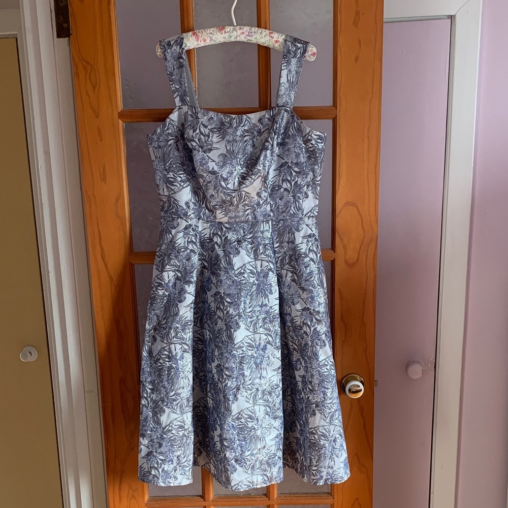 Melanie Lyne Floral Print Dress with Square Neckline